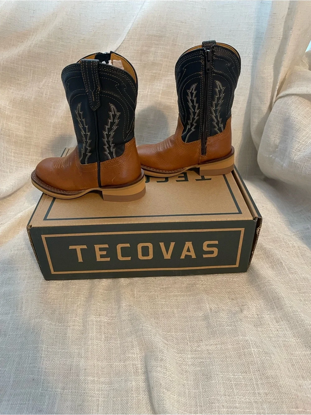 BRAND NEW Teccovas The Doc Toddler Boy's Size 5C B Tan Goat Cowboy Boot